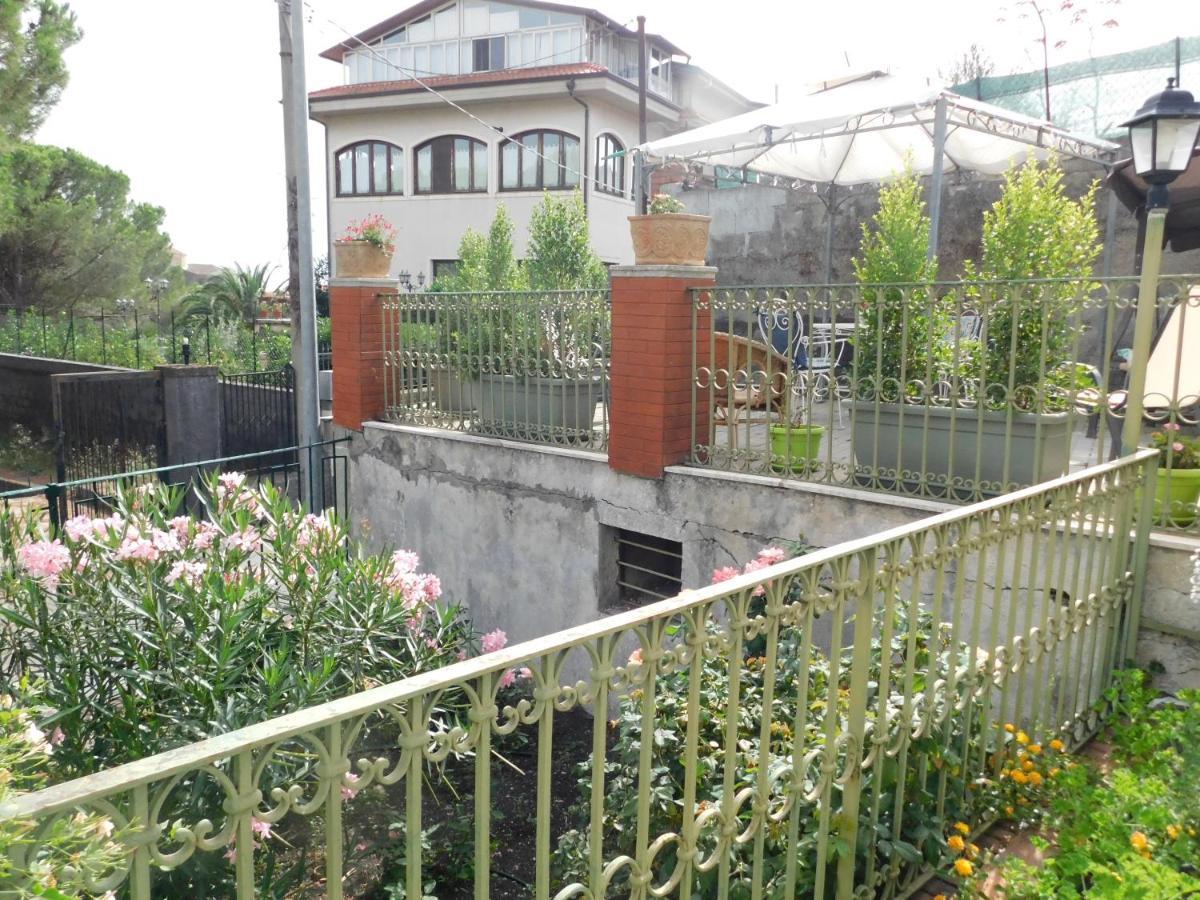 Bed and Breakfast Althea Etna Garden Nicolosi Esterno foto